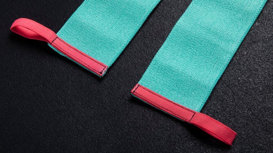 Кистьові бинти Rogue Fitness Wrist Wraps Aqua/Pink (30 см, середня жорсткість) rogue_ap32 фото